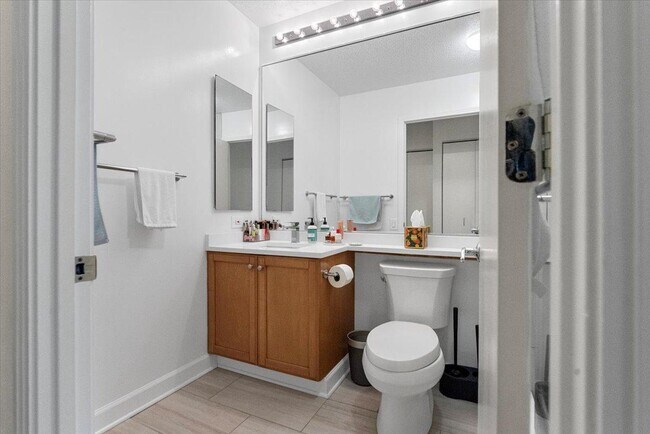 Photo - 0 bedroom in Chicago IL 60654 Unit 803