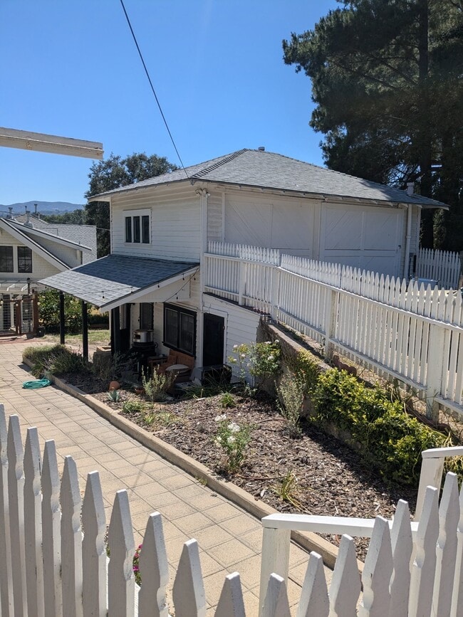Photo - 5350 Mariquita Ave