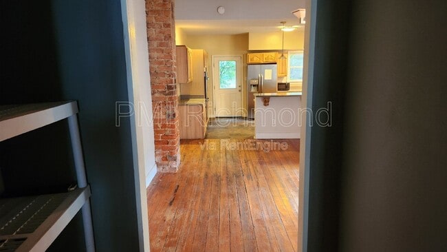Photo - 411 S Laurel St