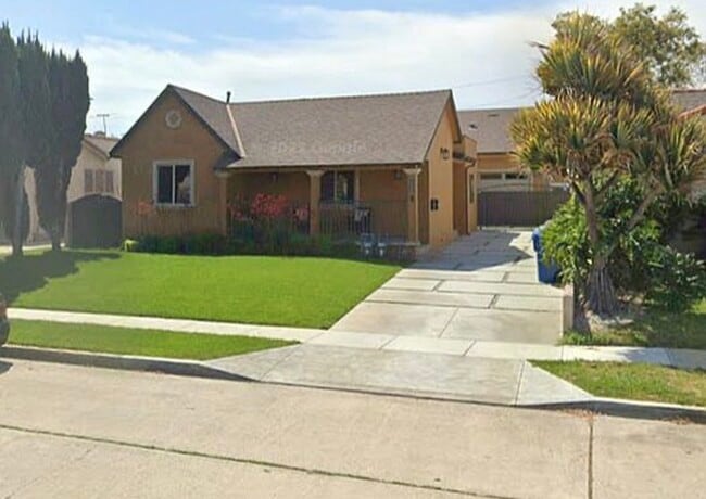 Welcome Home - 9111 Dalton Ave