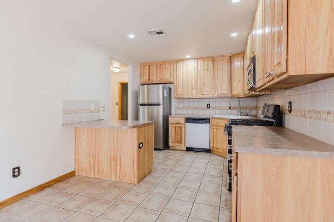 Photo - Spacious 4 Bedroom 2 Bath Home near Shopping