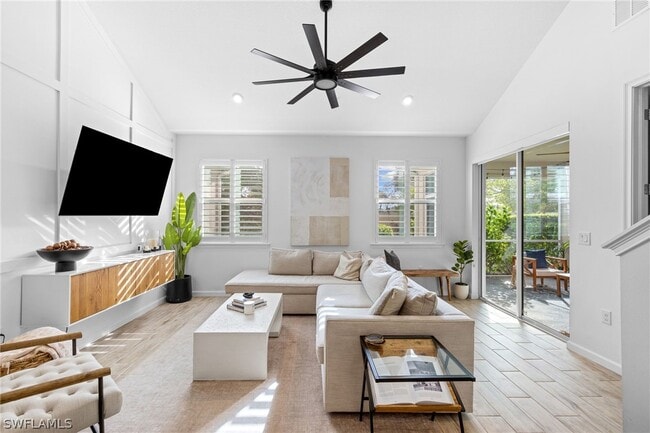 Building Photo - 4714 Arboretum Cir Unit 102