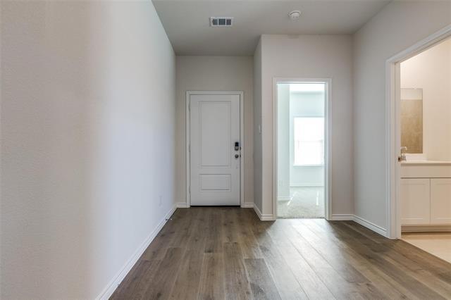 Photo - 5237 Sandrine Ave