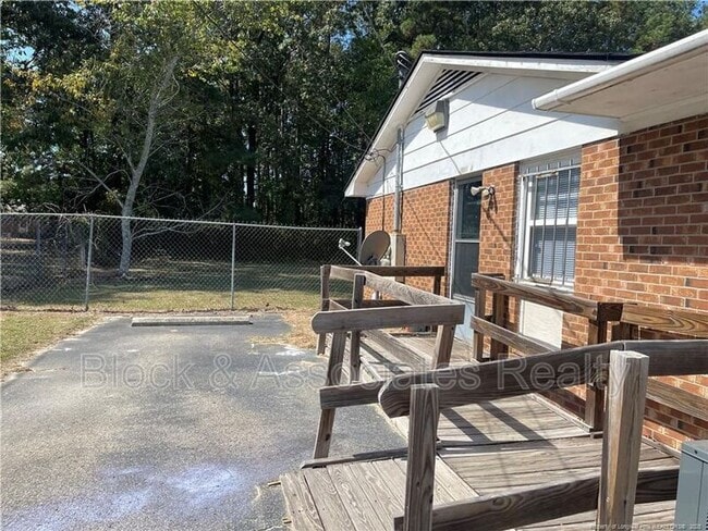 Photo - 4953 Fieldcrest Dr Unit A