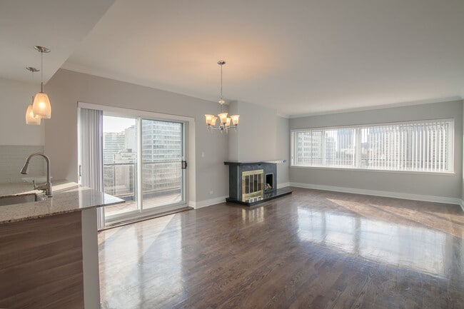 Photo - 3435 Rue Drummond Unité 0012B