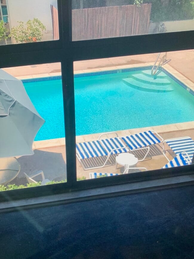 Building Photo - 5650 Sumner Way Unit Apartment for rent