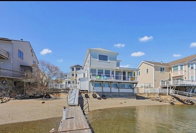 Photo - 57 Edgewater Rd
