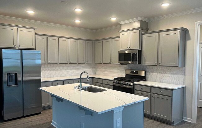 Photo - Room in House on Hopper Cir