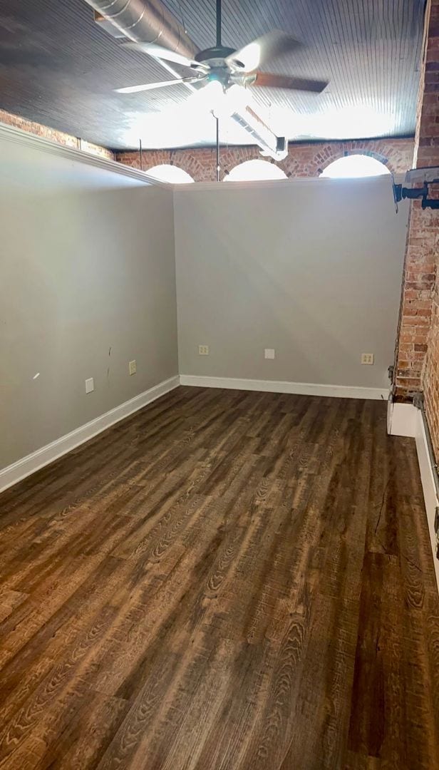 27 W Oak St Unit 27 W OAK ST