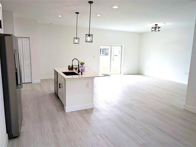 Photo - 7097 Bougainvillea St