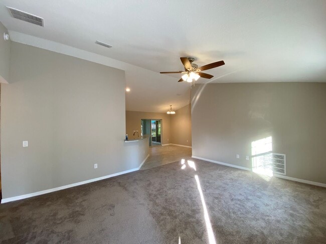 Photo - NOT AVAILABLE FOR SHOWING OR MOVE IN UNTIL 09/15/2026!!! Custom Home - Desirable SE Ocala neighbo...