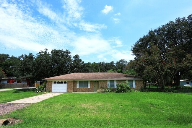 Photo - 1603 Avenue D