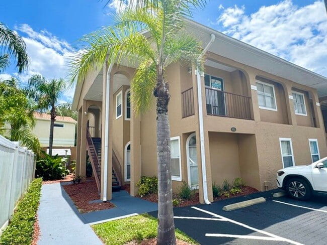 Photo - 8824 Coral Palms Ct Unit B