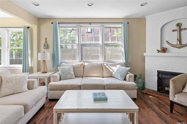 Photo - 180 Cottage Walk