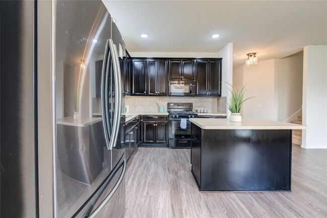 Photo - 5027 Brewcastle Ln