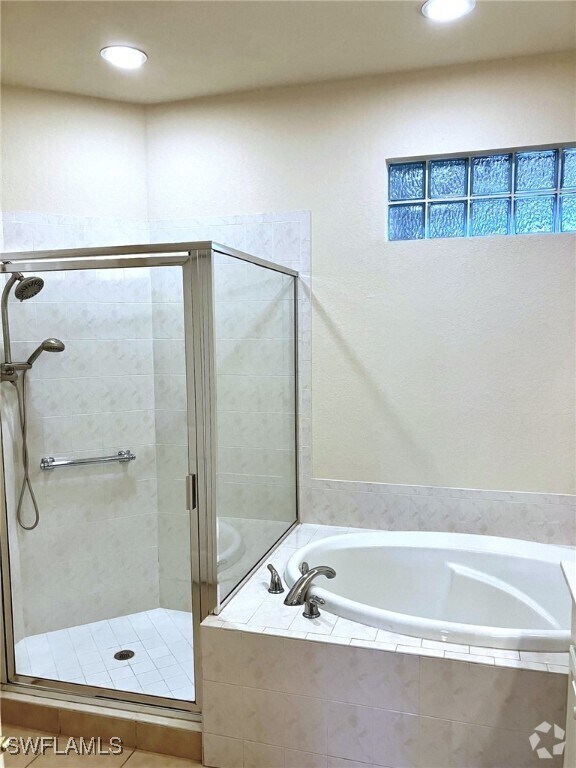 Building Photo - 14940 Reflection Key Cir Unit 2612 Rental