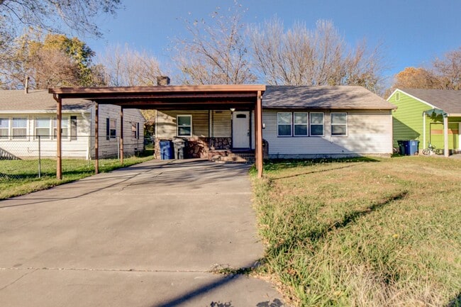 Photo - 3 Bed | 1 Bath