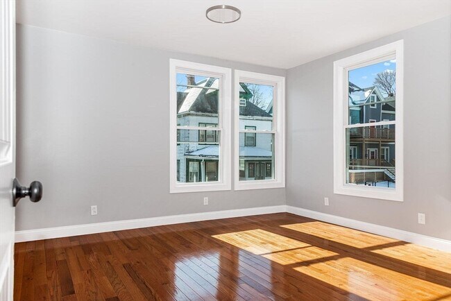 Photo - 16 Gaston St Unit 2F