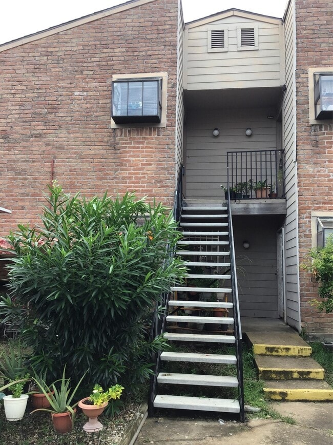 Photo - 10603 S Wilcrest Dr Unit 15