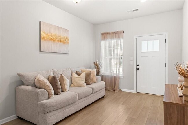 Photo - 2538 Polaris Way SW