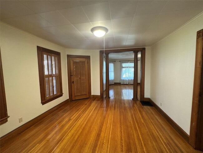 Photo - 27 Schubert St Unit 1