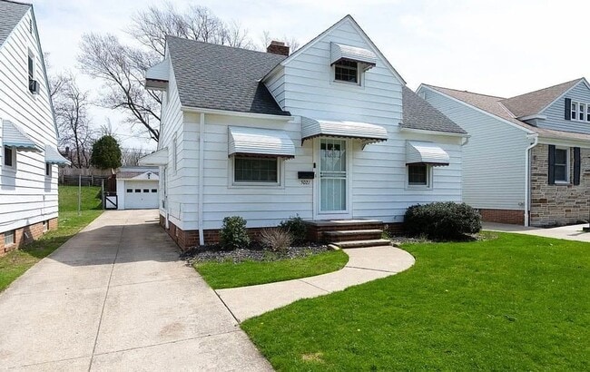 5021 E 107th Updated 3/4 Bedroom - 5021 E 107th Updated 3/4 Bedroom Casa