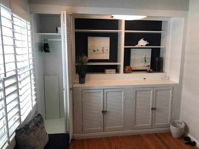 Armario del segundo dormitorio - 827 San Luis Rey Pl Unidad 827