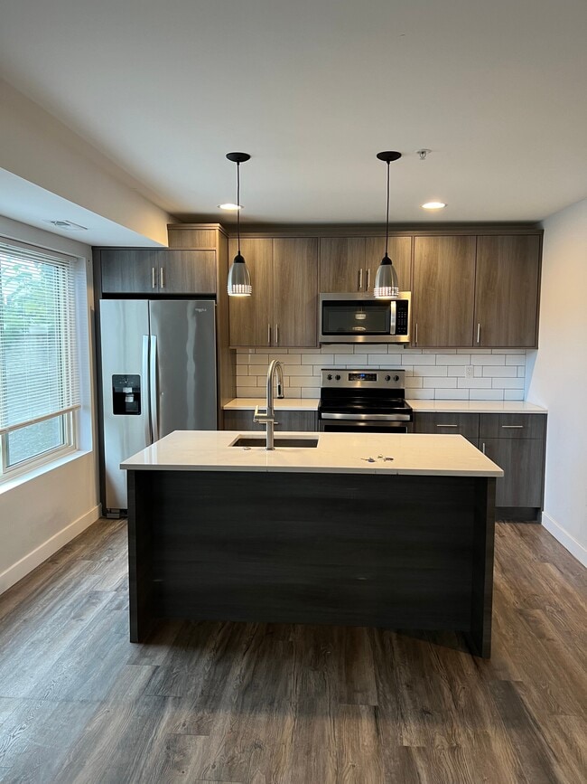 Photo - 1261 N Newkirk St Unit D