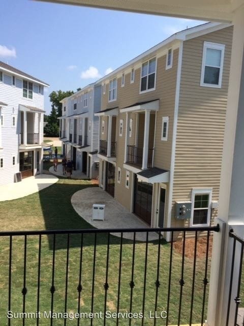 Photo - 102 Oxford Commons Blvd