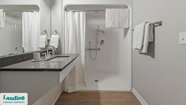 Photo - 5040 Linbar Dr Unidad 307