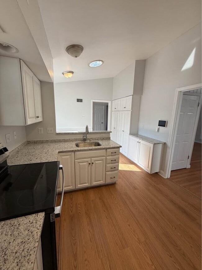 Photo - 7939 Lafon Pl