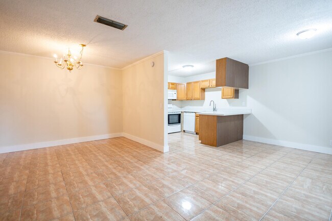 Photo - 317 Woodland Rd