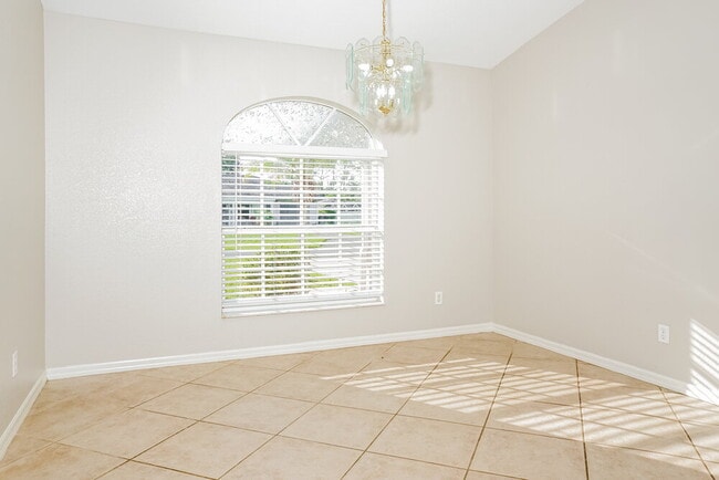 Photo - 3781 Beeber St