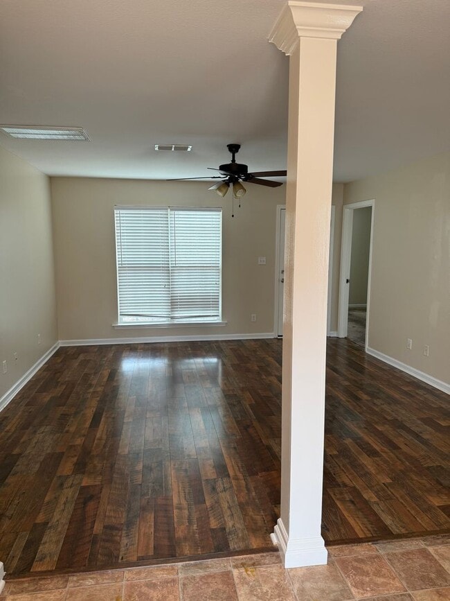 Photo - 1240 Ball Park Ave NE