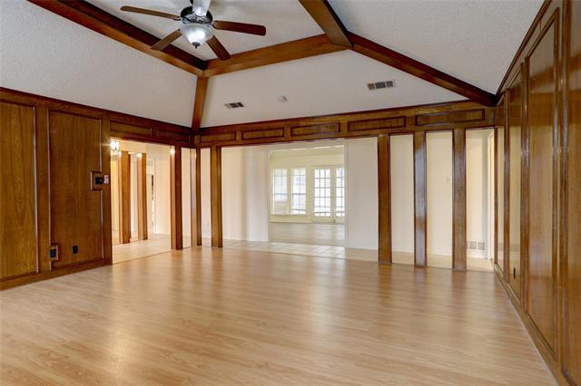 3913 Sandia Dr