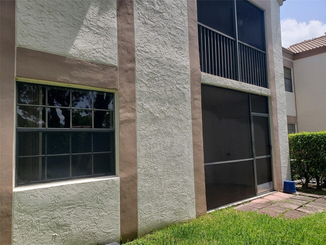Photo - 12252 Royal Palm Blvd Unit B - 3
