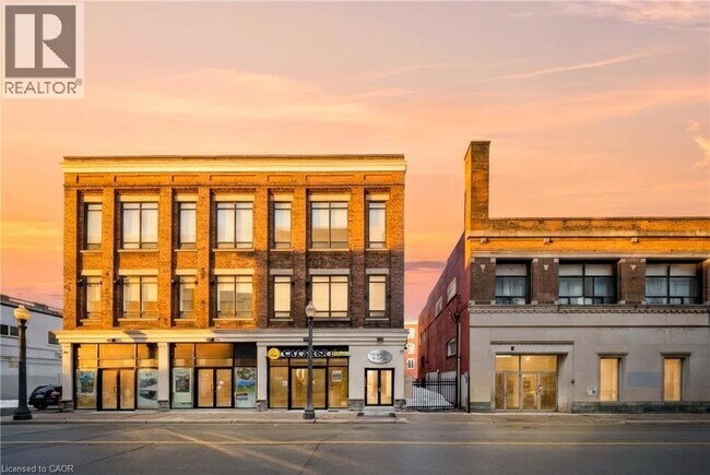 Photo - 11 Queen St Unit 205