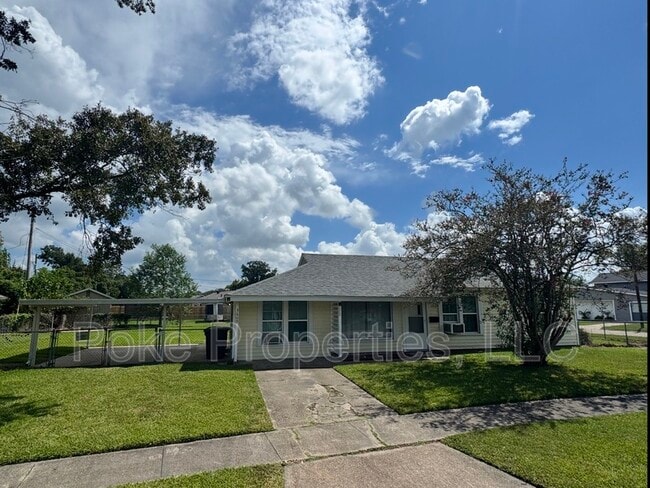 Building Photo - 3609 1st Ave Rental