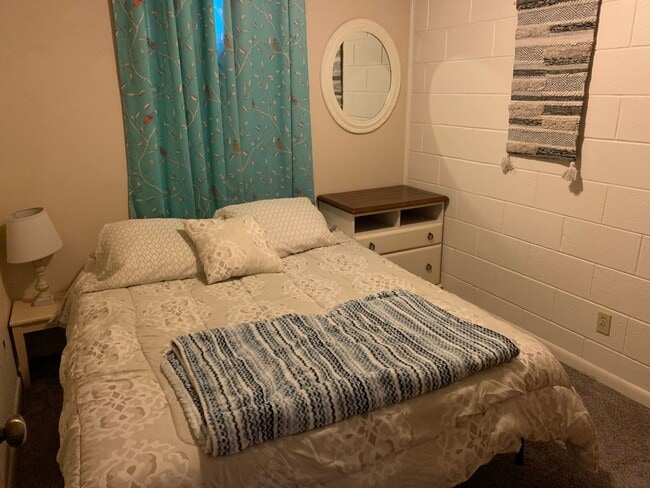 Building Photo - 1510 Avenue E Unit 1508