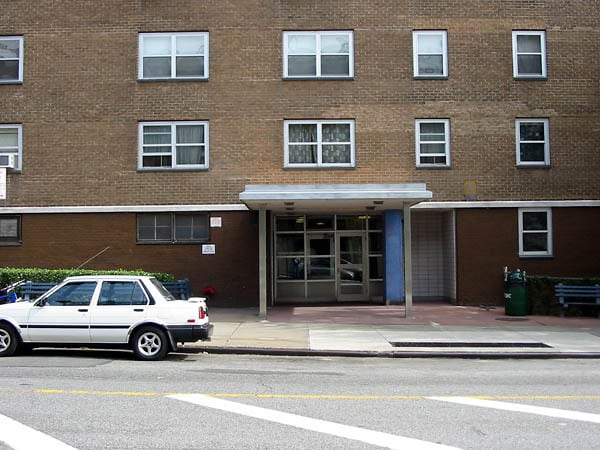 Entrance - Gouverneur Gardens III