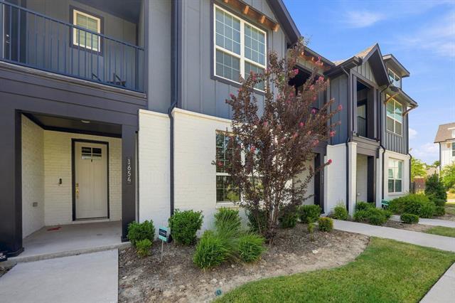1652 Jessica Dr