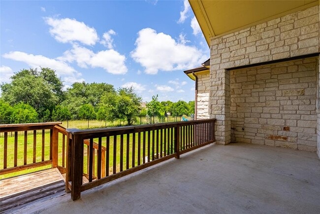 Photo - 212 Eiglehart Rd