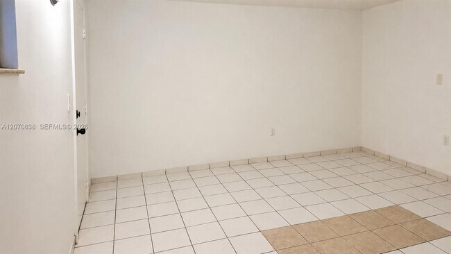 Photo - 777 SW 9th Ave Unit 207