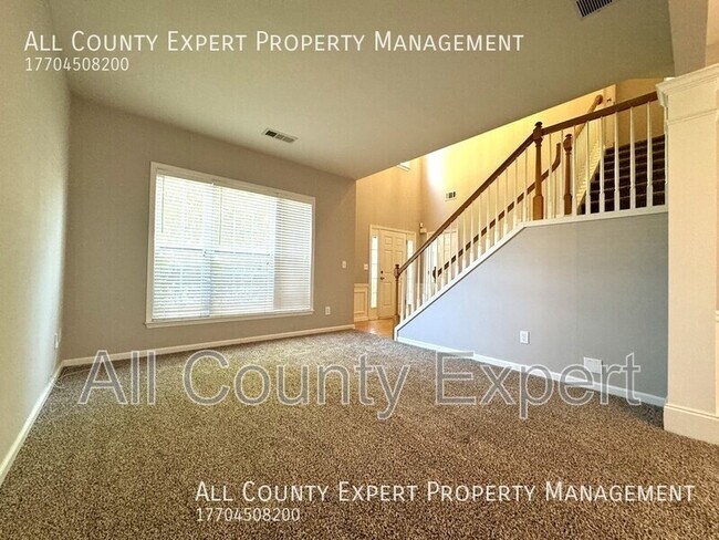 Photo - 3670 Fedorite Walk