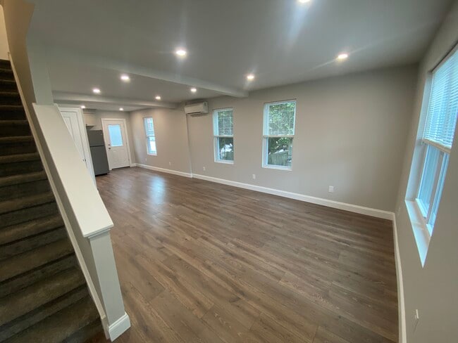 Sala de estar - 417 Jones St