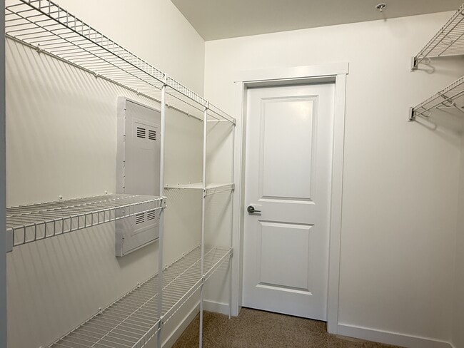 Photo - 15733-15785 85 Ave