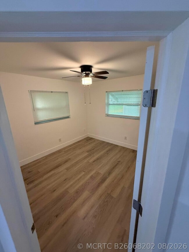 Photo - 1005 SW 3rd Way