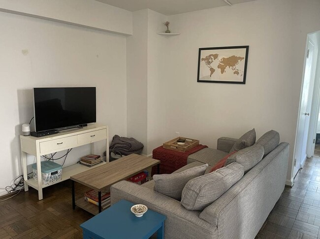 Living Room - 1 Scott Circle Northwest Unit 101