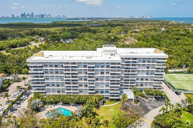 Building Photo - 155 Ocean Ln Dr Unit 300 Rental
