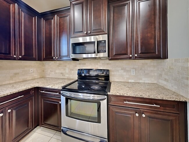Photo - 934 Tramells Trail